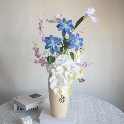 Artificial Flower,High-Realism Clematis-Centered Mixed Bouquet_Silk-Like Home Flower Arrangement,Photo Prop