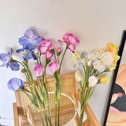 Highly Realistic 3-Head Iris Silk Artificial Flowers for Decoration, Oil Painting StyleArtificial Greenery,Hotel Soft Decoration, Flower Arrangement, Photography Props