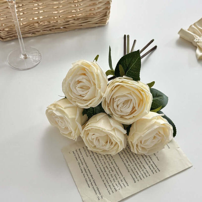 Highly Realistic Silk like Texture Artificial Rose Flowers, Bridal Bouquet,Valentine's Day fake roses,Living Room & Dining Table Decor, Wedding Floral Arrangement