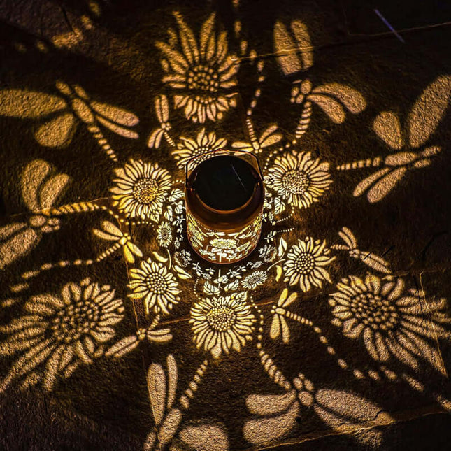Solar Sunflower Iron Hollow LED Garden lamp, Outdoor Waterproof Lawn Garden Decorative Projection Light, Courtyard Light