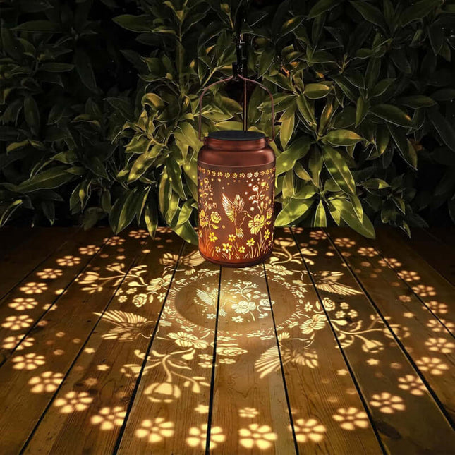 Outdoor Solar Projected Courtyard Light,Solar garden lamp, Hummingbird Pattern, Outdoor Projection, Waterproof Lantern, Chandelier Decoration, Living Room Courtyard Light, Night Light, Gift