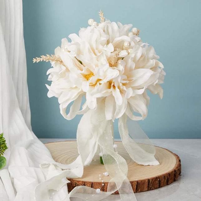 Bridal Bouquet,  Silk-Like Artificial Flowers Look Like Real, Champagne Color with Luxury Feel, Korean Style, Studio Photography Prop